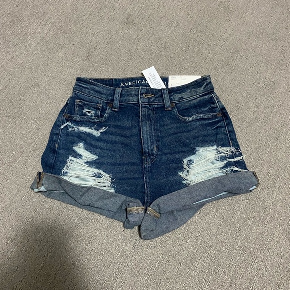 NEW American eagle mom shorts - Picture 2 of 3